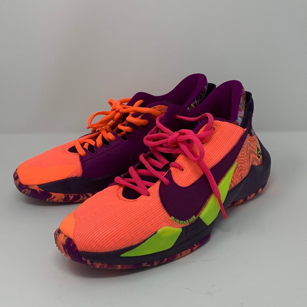 Nike Giannis Antetokounmpo basketball sneakers